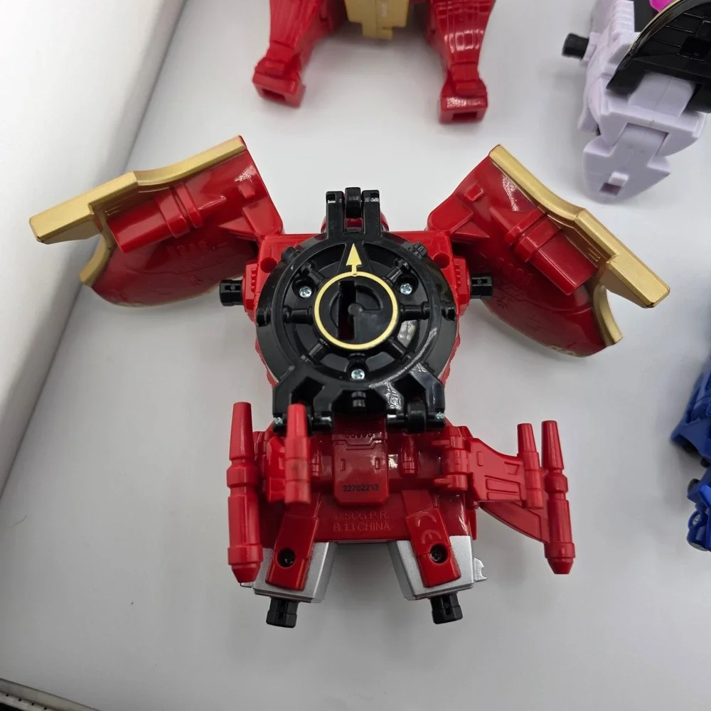 Power Rangers Assorted Replacement Parts Lot‎ 5 Pieces Incomplete AS IS Parts